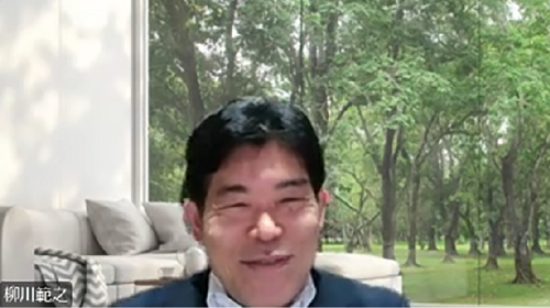 インタビューの様子 (左)柳川 範之氏、 (右上段から)NISTEP赤池、齋藤、竹内(NISTEP撮影)