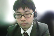 インタビューの様子 (左)柳川 範之氏、 (右上段から)NISTEP赤池、齋藤、竹内(NISTEP撮影)